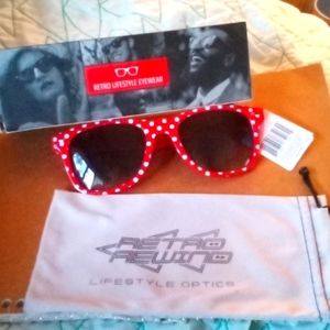 😎NWT😎 Retro Sunglasses